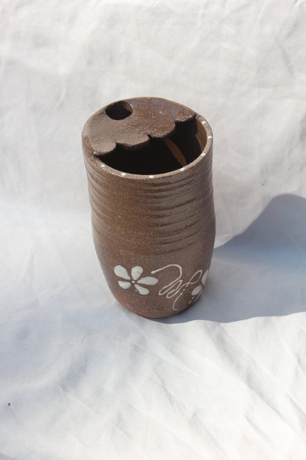 Daisy doodle travel mug image 1